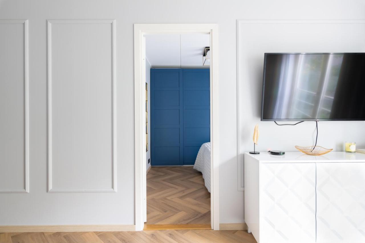 Central Rosi Art Deco Apartment With Parking Tallinn Extérieur photo